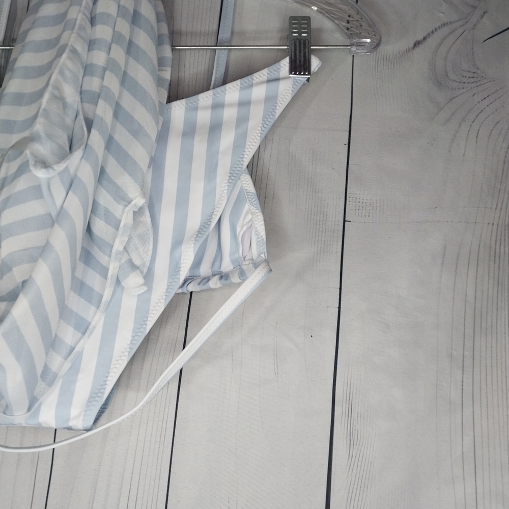Jimmi Striped Blue and White Bikini Set With Wrap And Hair Tie Size M NWT - Picture 7 of 10